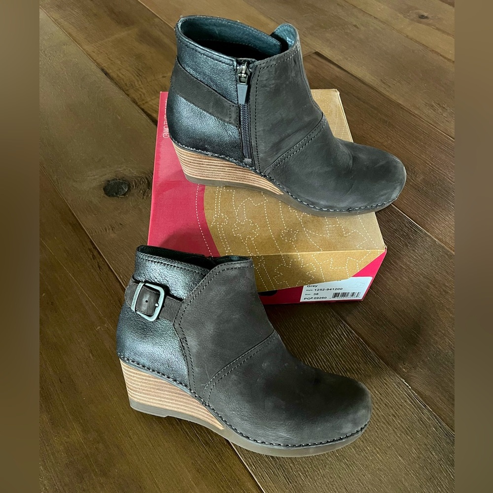 Dansko wedge ankle boots size 38